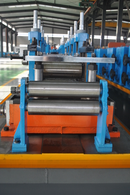 Całkowicie automatyczna linia produkcyjna rur stalowych ERW bezpośrednio formowania średnicy rury 63 mm