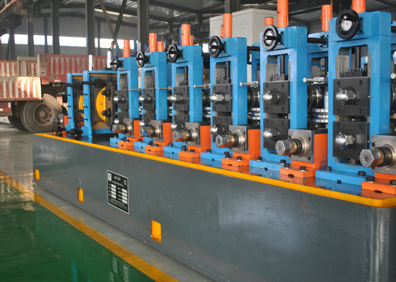Chińska fabryka bezpośrednia sprzedaż szybkobieżna metalowa rura ze stali węglowej 30-120 m / min / precyzyjna maszyna do rur
