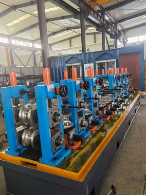 Całkowicie automatyczna maszyna do tworzenia rur metalowych 50M/min prędkość