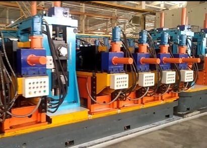 Maszyna do produkcji rur stalowych spawanych na zimno ze stali węglowej 219 mm