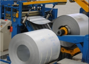 Masa cewki Maks. 35000 kg 3 ~ 14 mm × 1600 mm Maszyna do cięcia wzdłużnego ze stali metalowej