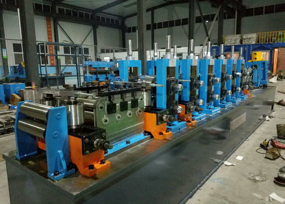 fabryczna linia do produkcji rur metalowych o dużej prędkości 80-120 m / min ze stali węglowej