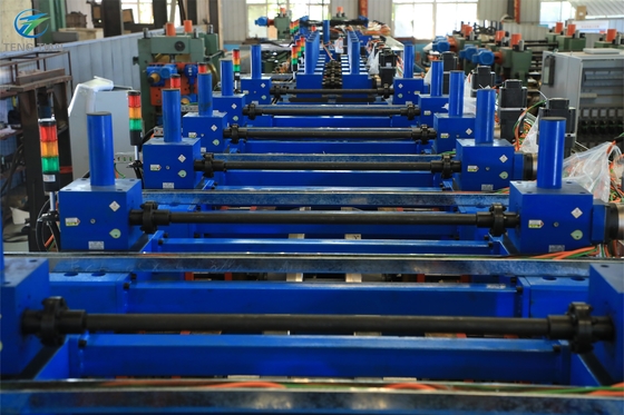 Długa żywotność Linia produkcyjna rur stalowych ERW z zasilaczem 1000 kW
