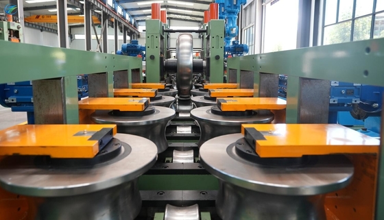 Profesjonalny 380V 12mm Steel Pipe Making Machine Automatic Production Line