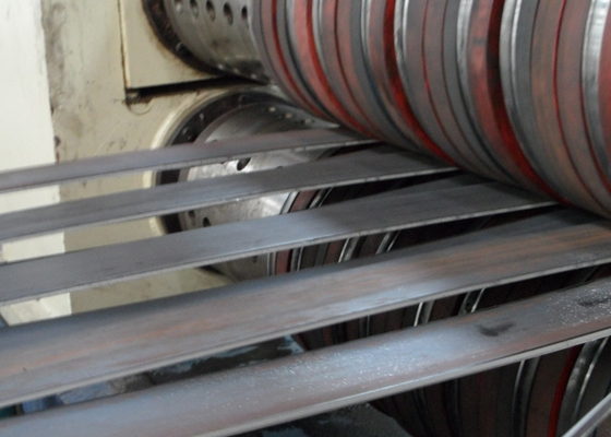 Cięcie blachy Maks. 90 m / min 3X1500 mm Maszyna do cięcia wzdłużnego cewki stalowej Oszczędność energii