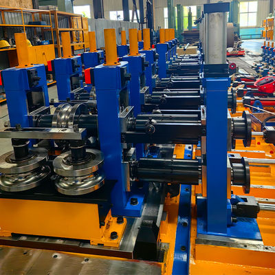 Automatyczna maszyna do produkcji walcarek kwadratowych bez wymiany rolek