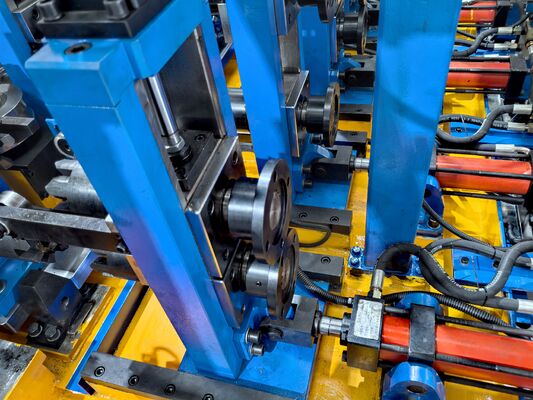 Młyn do rur kwadratowych 20-50 m/min do 60X60-120x120mm