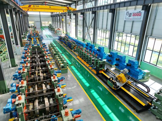 Spawana walcarka do rur o średnicy 300-508 mm, prędkość 0-25 m/min