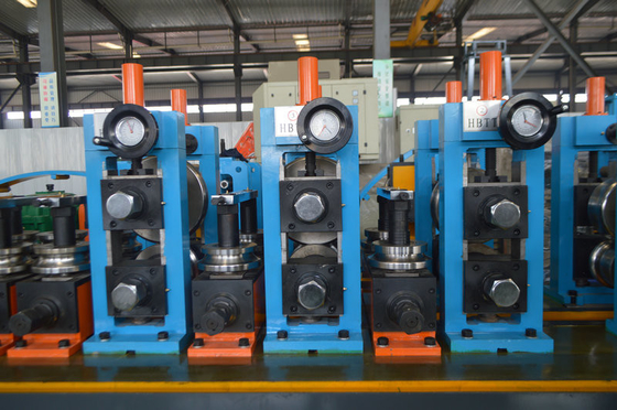 Węglowa stalowa wysokiej częstotliwości spawana ERW Tube Mill 25-76mm